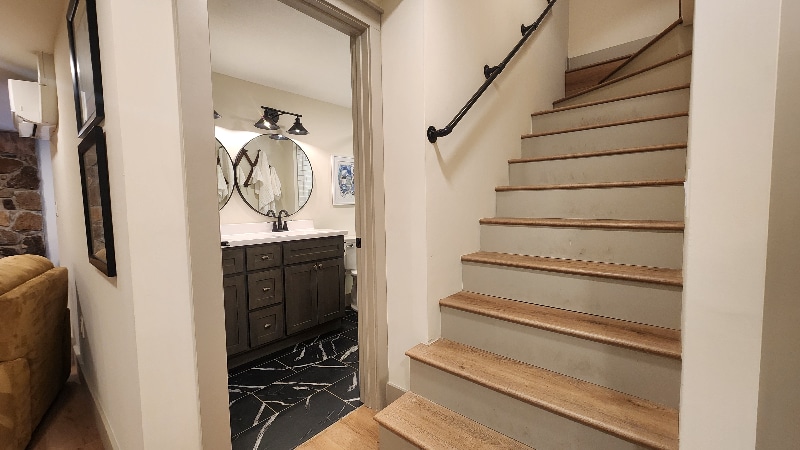 Building Photo - 1704 S Forest Dr