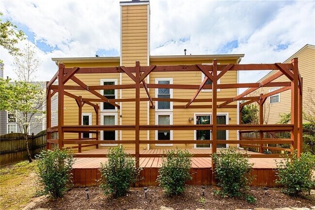 Building Photo - 13646 Weycroft Cir