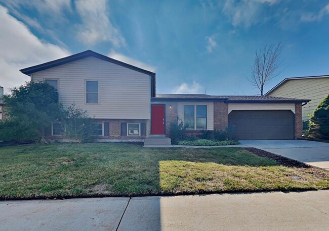 Primary Photo - 10964 Elm Dr