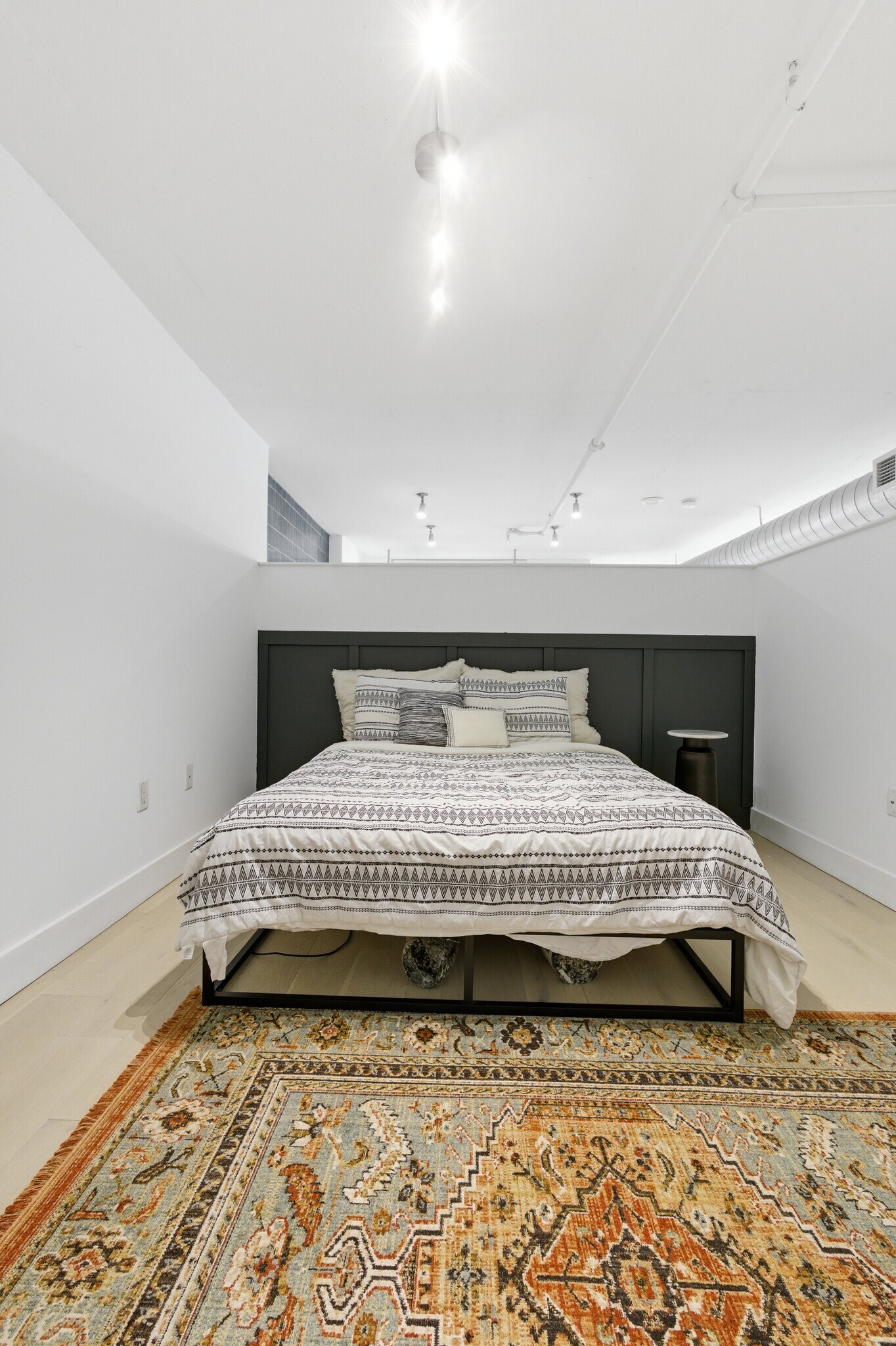 Building Photo - 811 4th St NW