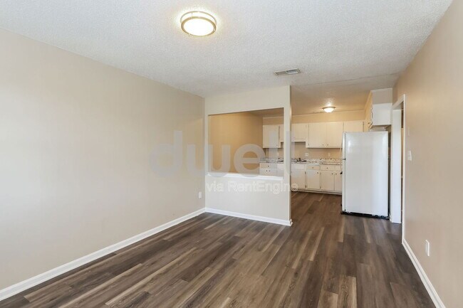 Building Photo - 2828 Lumpkin Rd