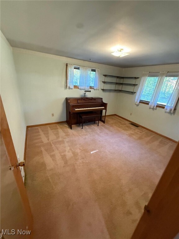 Building Photo - 4384 Parkdale Ave NW