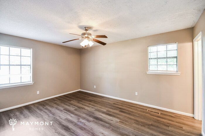 Building Photo - 1107 Startrek Ln