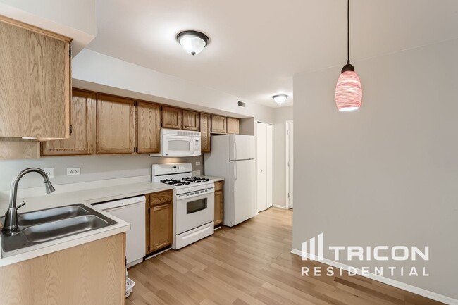 Building Photo - 3106 Anton Cir