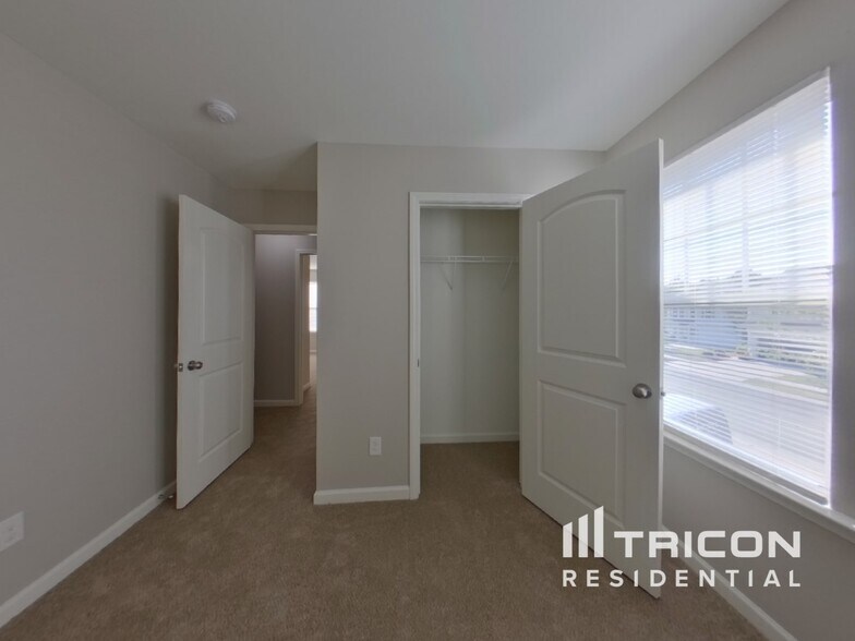 Building Photo - 1551 Peabody Court