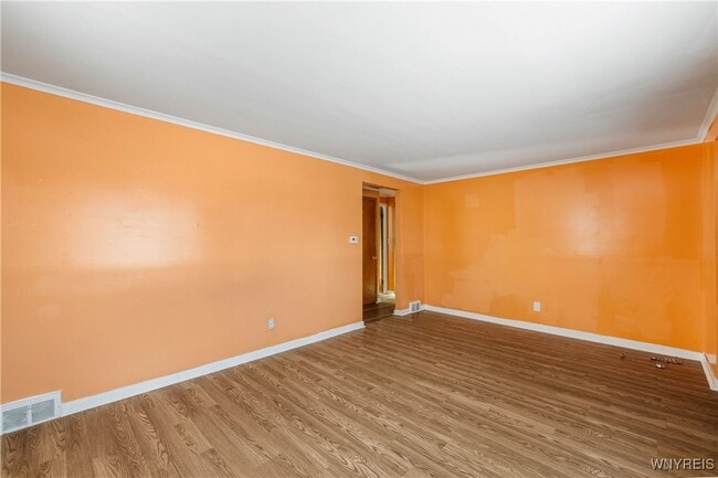 Building Photo - 1271 Cleveland Dr