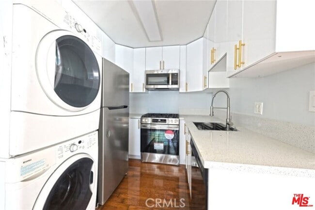 Building Photo - 1436 S Bedford St