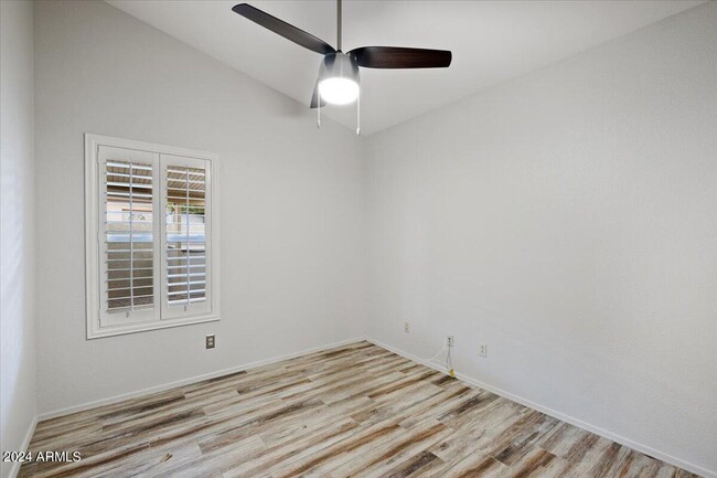Building Photo - 5623 E Gelding Dr