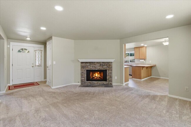 Building Photo - 3bd/2ba Granite Falls Home