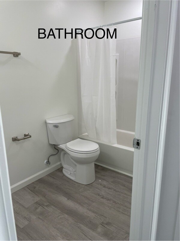 Building Photo - 2505 Delaware St