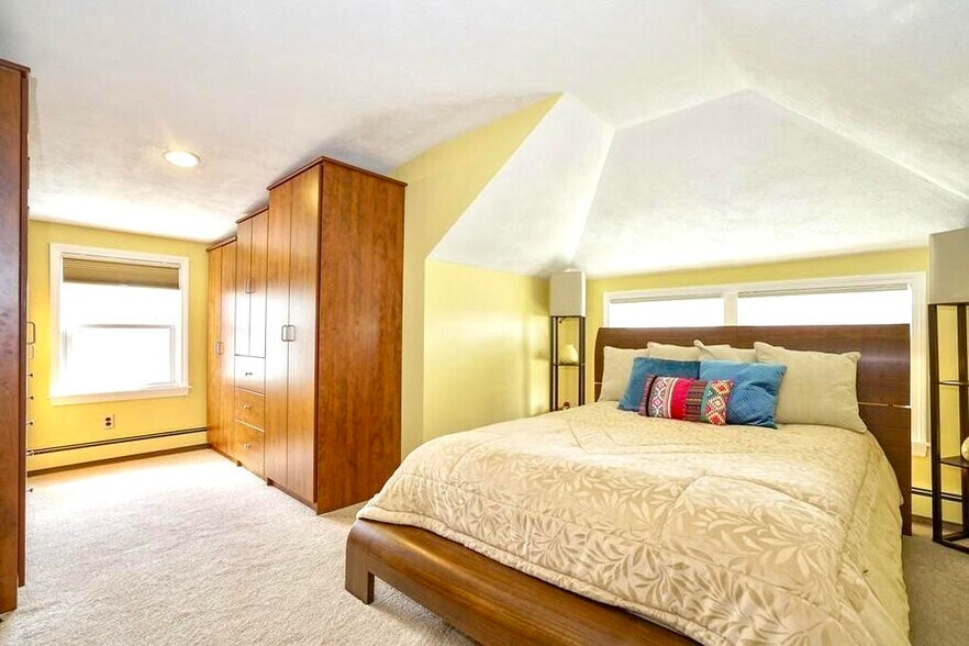 Building Photo - 86 Palfrey Rd