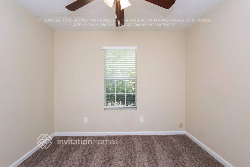 Building Photo - 1830 Killarney Dr SW