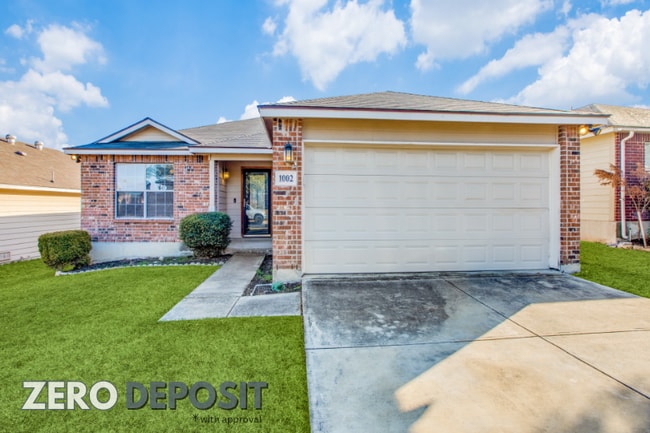 Building Photo - 1002 Magnolia Field