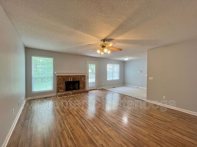 Building Photo - 6003 Hunter Rd