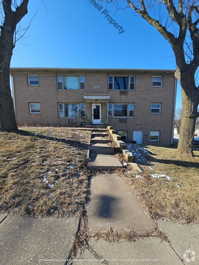 Building Photo - 1124 4th St W