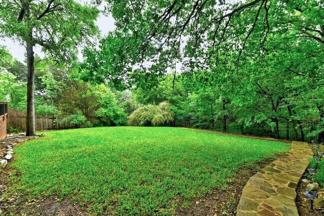 Building Photo - 11313 Menodora Dr