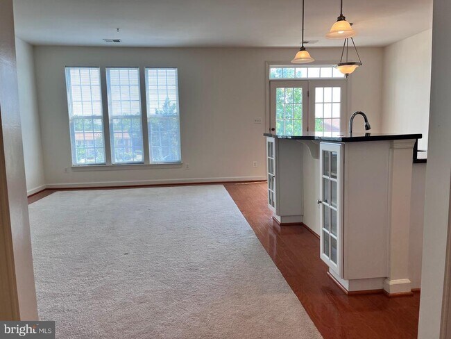 Building Photo - 5605 Harrington Falls Ln