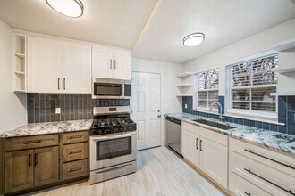 Building Photo - Beautifully Remodeled 2-Bedroom Home in No...
