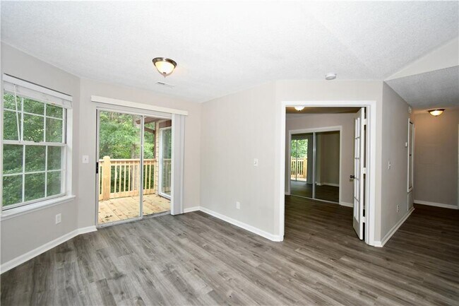 Building Photo - 1101 Sandy Ln Dr