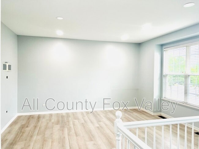 Building Photo - 1602 Edinburgh Dr