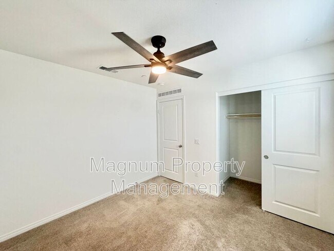Building Photo - 36980 Camino Spgs Ave