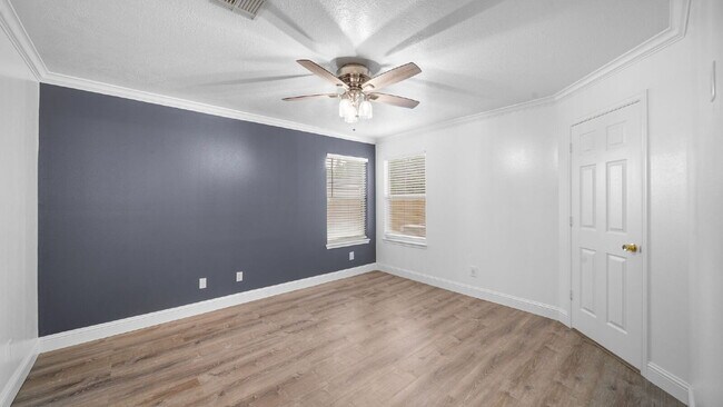 Building Photo - Beautifully Upgraded 4-Bedroom Home with First-Floor Primary Suite, Quartz Counters & Large Backyard