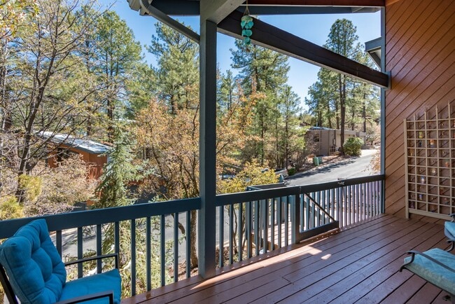 Building Photo - Four Bedroom in the Pines of Prescott