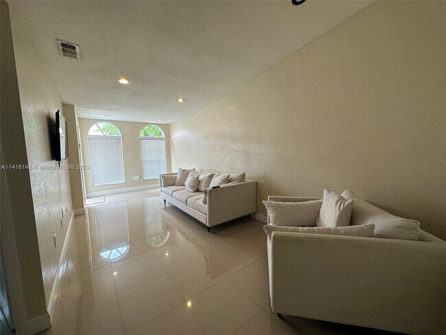 Building Photo - 6898 NW 166th Terrace