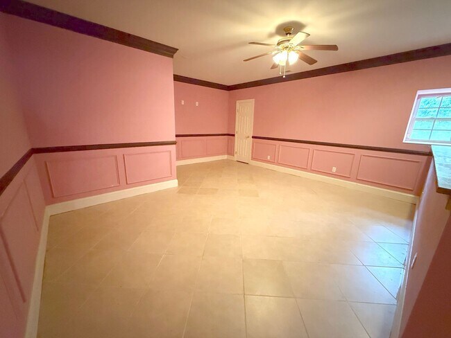 Building Photo - Beautiful Single-Family Home with Finished Basement & Fenced Backyard