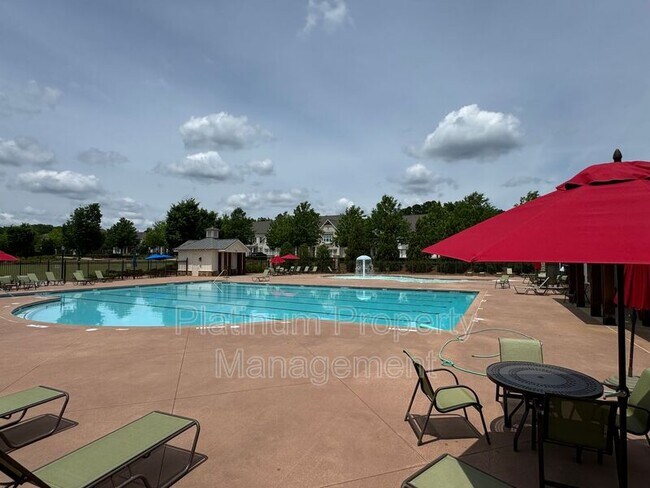 Building Photo - 931 Olmsted Ln
