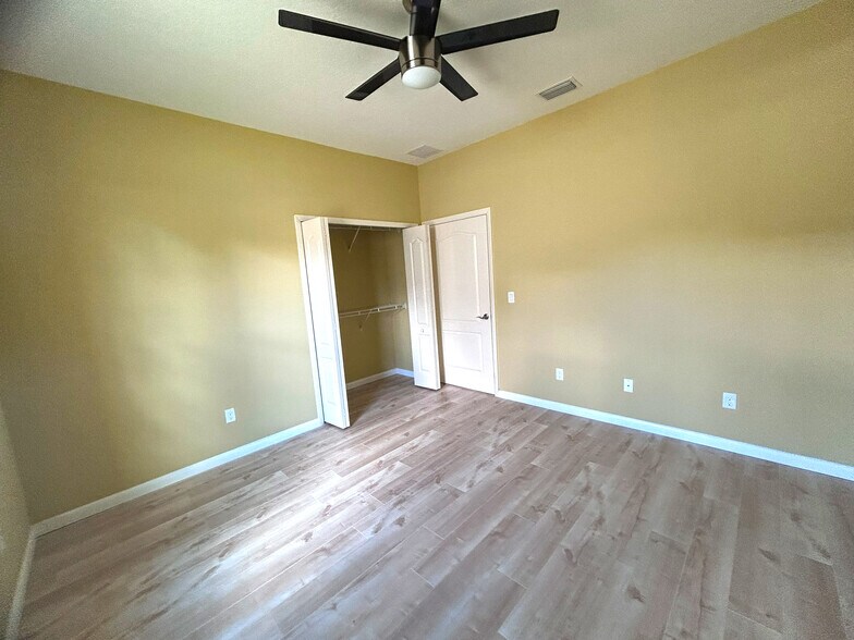 Building Photo - 3 Wilden Pl