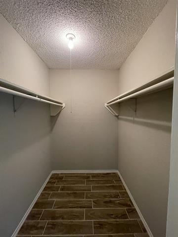 Building Photo - 3718 French Wood Dr
