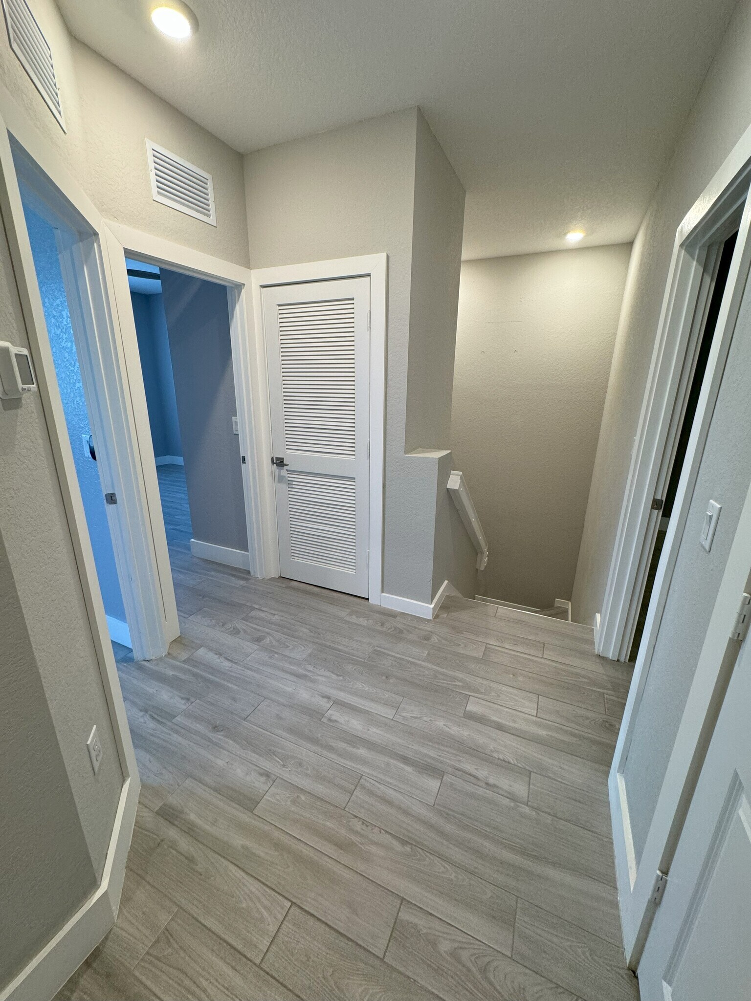 entrance to de rooms - 1763 SE 8th Pl