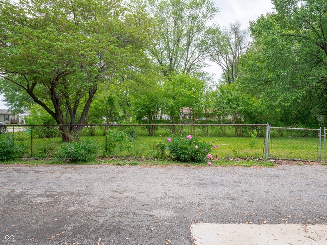 Building Photo - 1141 Temperance Ave