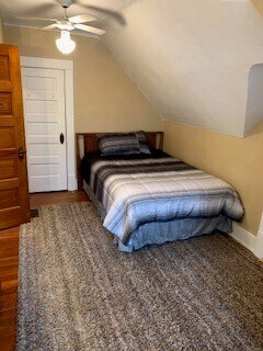 upstairs bedroom #1 - 1146 Howard St