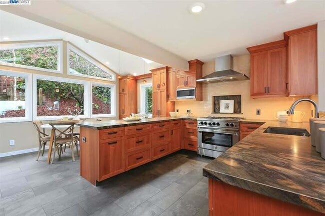 Building Photo - 1269 Grizzly Peak Blvd