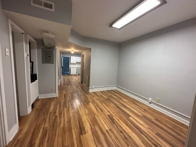 Building Photo - 19 Market St