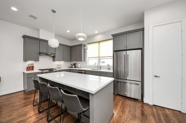 Building Photo - 1721 Eado Point Ln