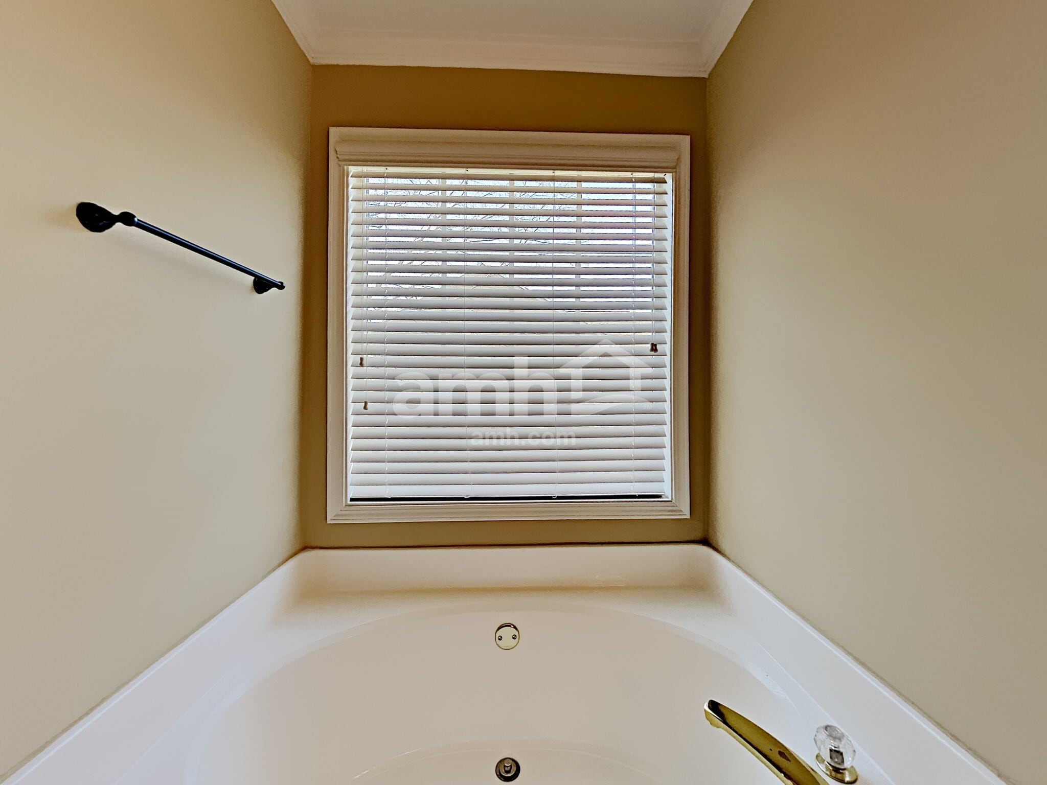 Building Photo - 2355 Kirkstone Dr