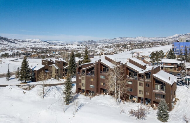 Building Photo - 1550 Amble Dr