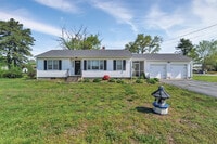 Building Photo - 3088 Forrest Ave