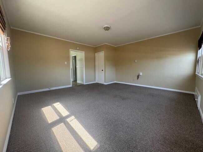 Building Photo - 268 Lorton Ave