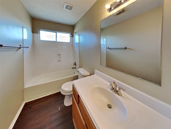 Building Photo - 14231 Bonham Oaks Ln