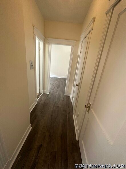 Building Photo - 1148 Commonwealth Ave