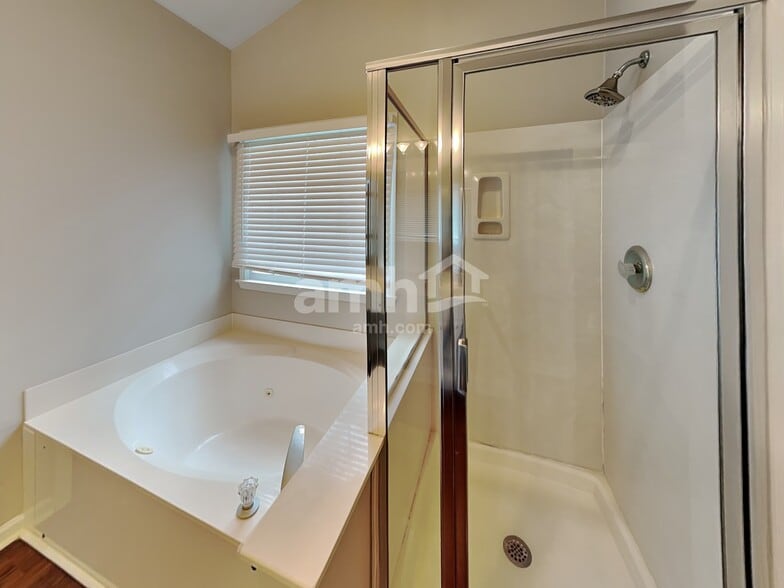 Building Photo - 3629 Arklow Rd