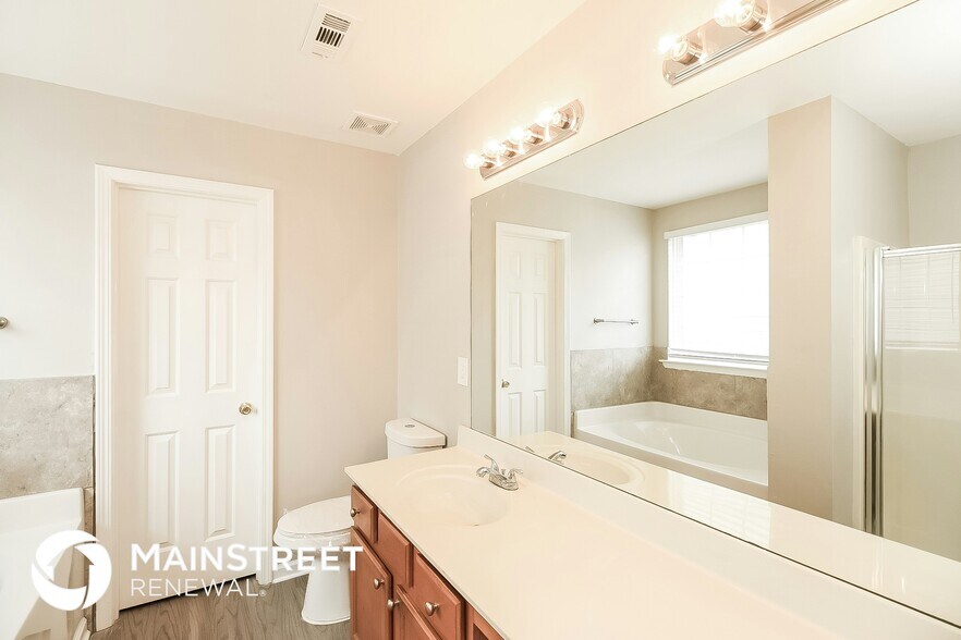 Building Photo - 3524 Devon Chase Rd