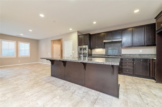 Building Photo - 6248 Desales St