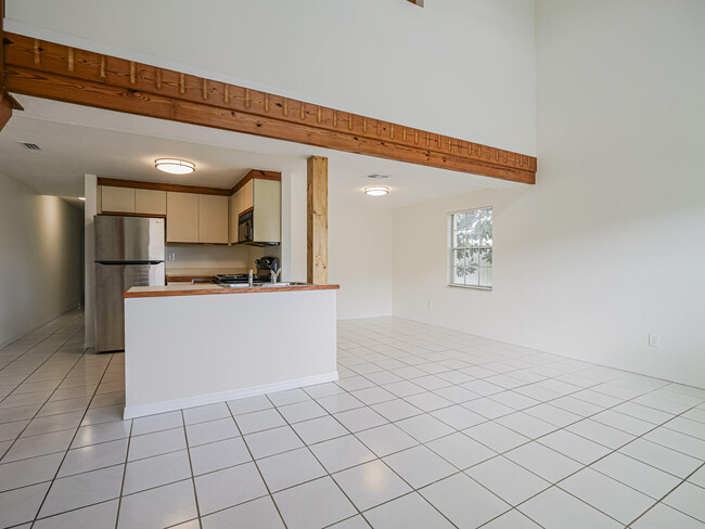 Building Photo - 8520 U.S. Rte 1