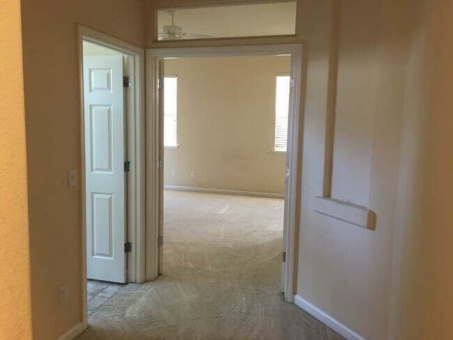 Building Photo - 5513 Goldseive Dr