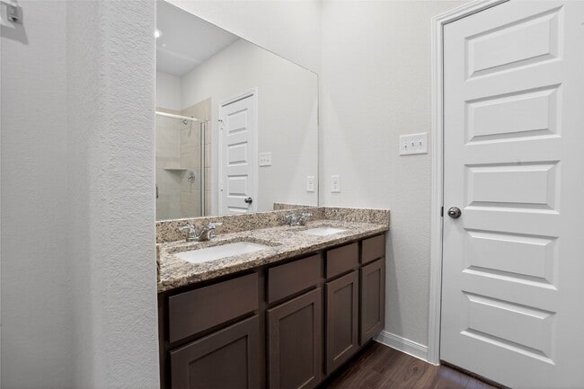 Building Photo - 13320 Burbot Dr